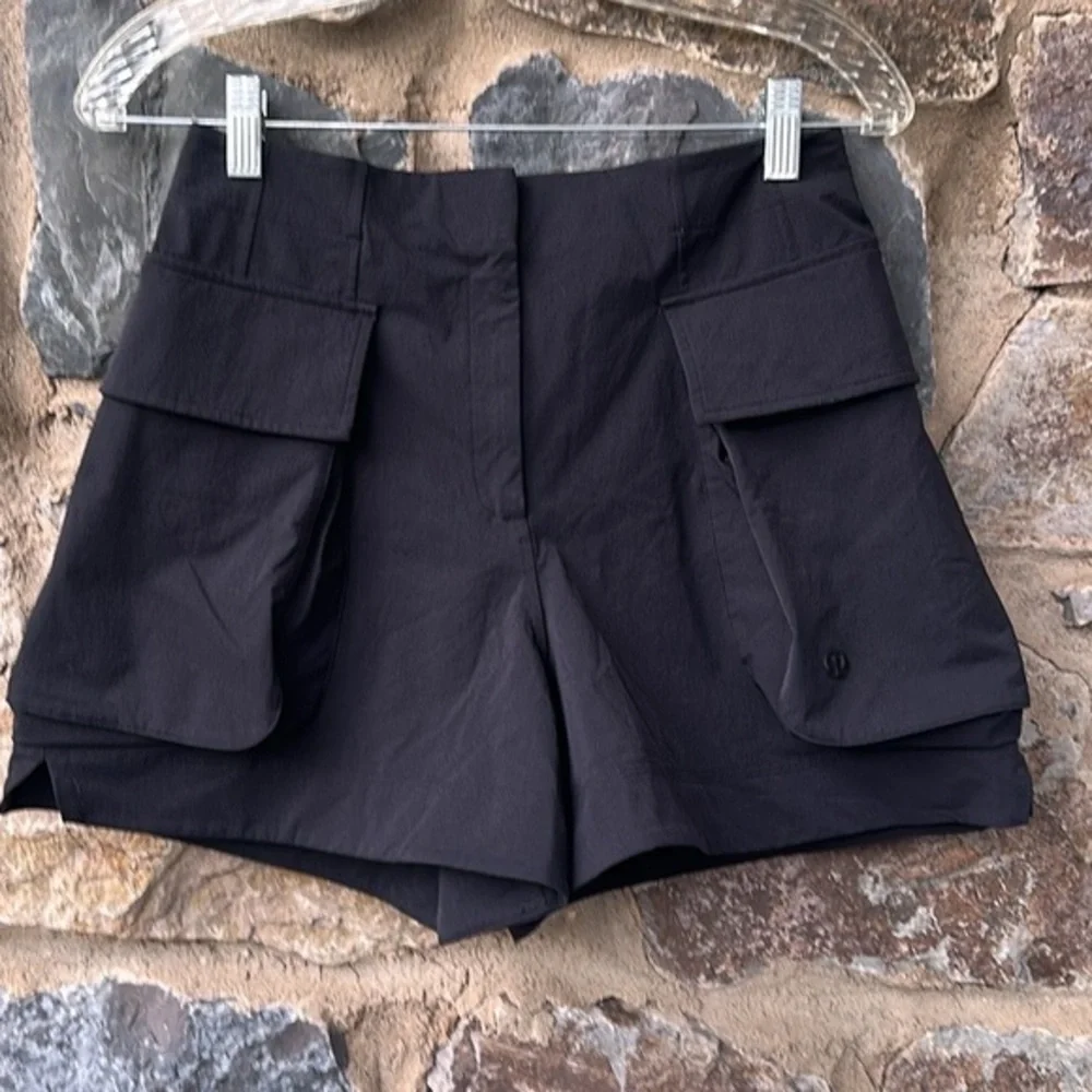Lululemon Relaxed-Fit Super-High-Rise Cargo Short 4